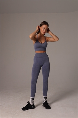 {{productViewItem.photos[photoViewList.activeNavIndex].Alt || productViewItem.photos[photoViewList.activeNavIndex].Description || 'Костюм Trendy (топ и леггинсы)'}}