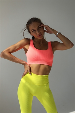{{productViewItem.photos[photoViewList.activeNavIndex].Alt || productViewItem.photos[photoViewList.activeNavIndex].Description || 'Леггинсы в рубчик Balance'}}