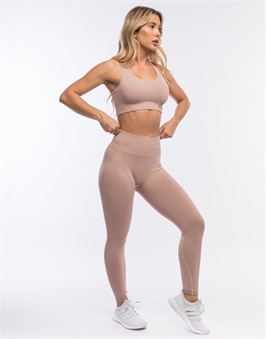 {{productViewItem.photos[photoViewList.activeNavIndex].Alt || productViewItem.photos[photoViewList.activeNavIndex].Description || 'Костюм с пушап Fabulous (топ и лосины)'}}